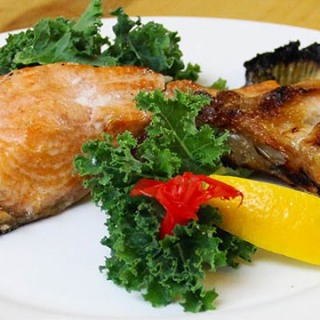 grilled-salmon-collar