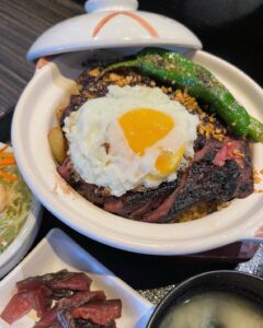 Angus-Steak-8oz-with-Garlic-Ricy-Clay-Pot